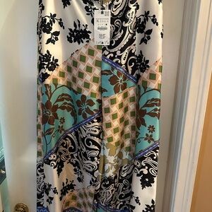 NWT Zara Black and White Patterned Skirt